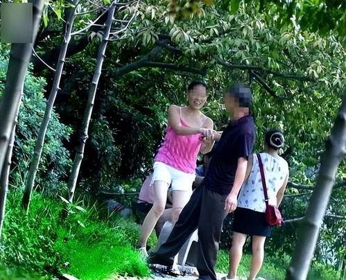 公园按摩女视频,揭秘按摩行业背后的真相