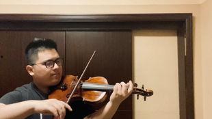 小提琴演奏视频,小提琴演奏视频中的音乐魅力与技巧解析