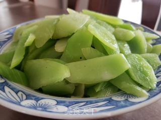 清炒莴笋片视频,清炒莴笋片制作教程