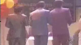 泡妞的视频全过程视频