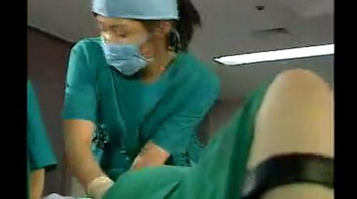 古代按压孕妇肚子视频,按压孕妇肚子的神秘仪式